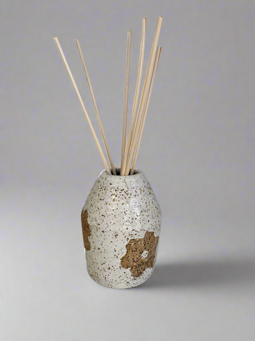 Simple Floral Reed Diffuser